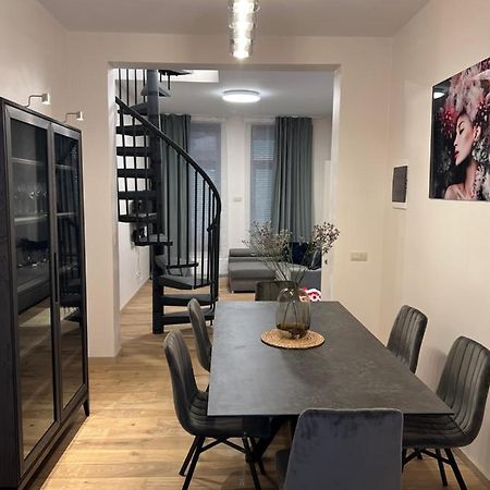 Exclusive Two-Level Apartment With Private Terrace On The Canal Βρυξέλλες Εξωτερικό φωτογραφία