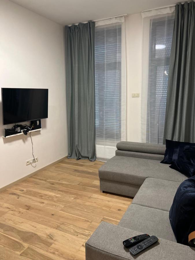 Exclusive Two-Level Apartment With Private Terrace On The Canal Βρυξέλλες Εξωτερικό φωτογραφία